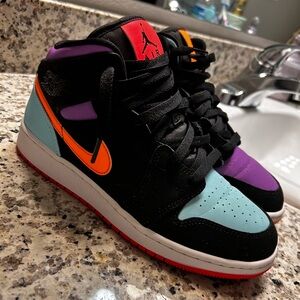 Jordan 1 mid candy 5.5 Y, Black, Orange, Purple, and Blue new condition